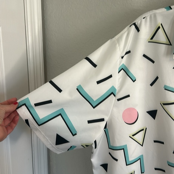 Men’s funky button down - Picture 3 of 5